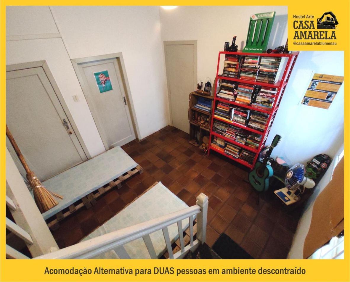 Casa Amarela Blumenau Hospedagem Alternativa Hostel Ngoại thất bức ảnh