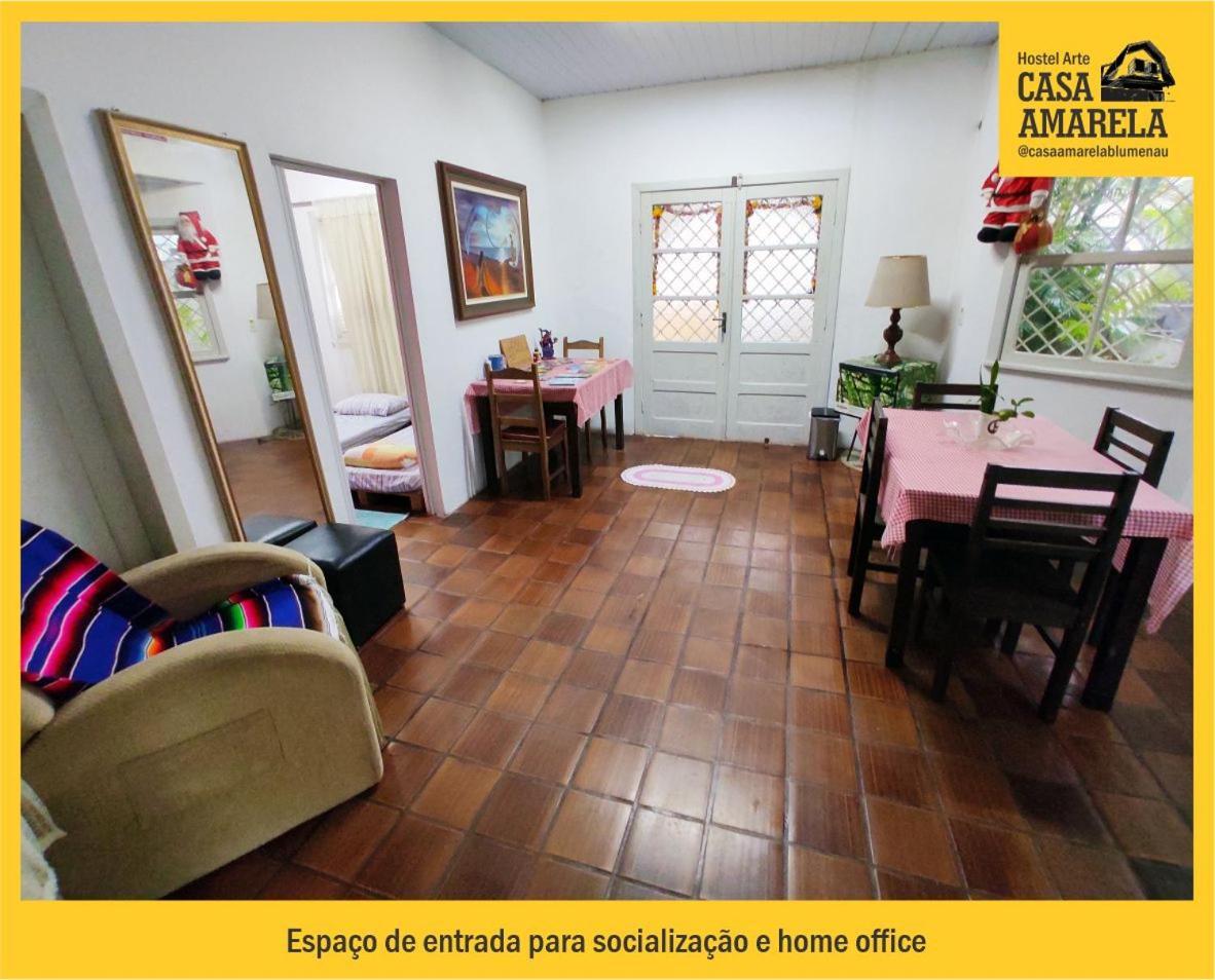 Casa Amarela Blumenau Hospedagem Alternativa Hostel Ngoại thất bức ảnh